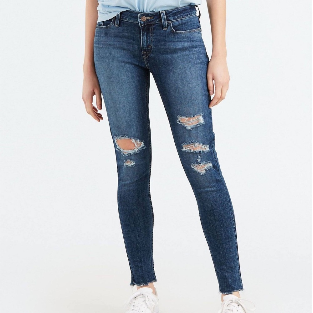Levi’s Raw Hem Classic Skinny Distressed Jeans